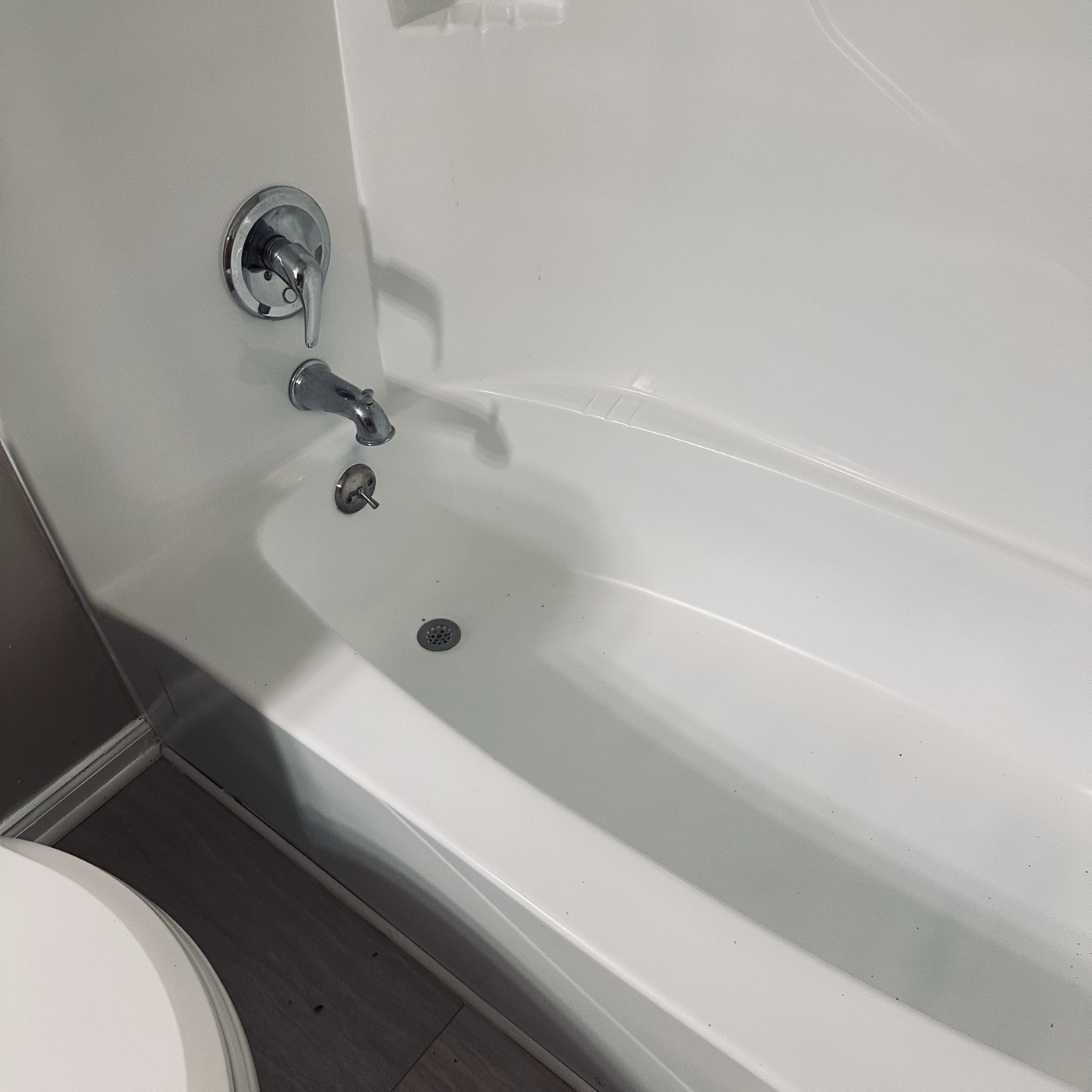 Sparkling clean bathtub
